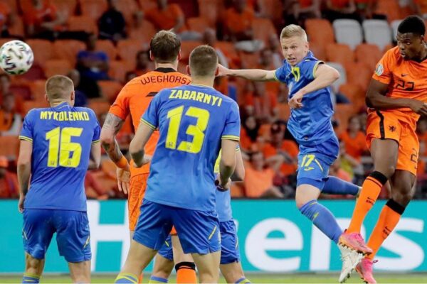 What does full time mean in soccer